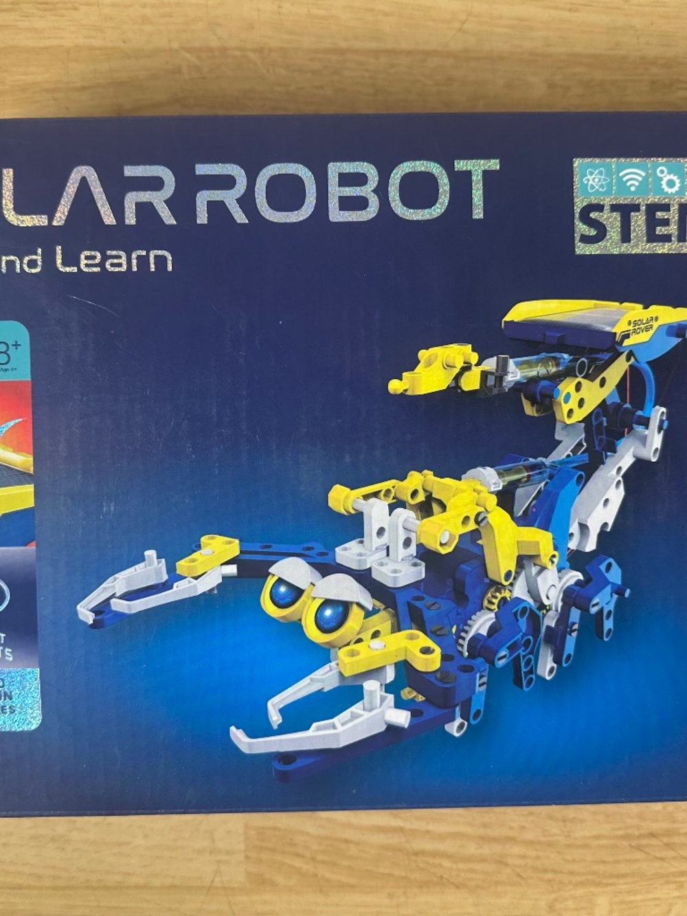AMAZON SOLAR ROBOT KIT - BUILD AND LEARN STEM TOY SCORPION AGE 8+ - NEW IN BOX!